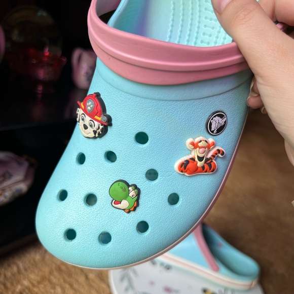 CROCS teal and pink color with 6 different pops. - Picture 9 of 17